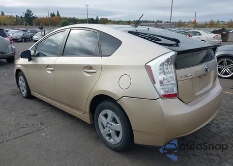 2011 Toyota Prius Two z USA, uszkodzony, nr VIN JTDKN3DU3B0323454